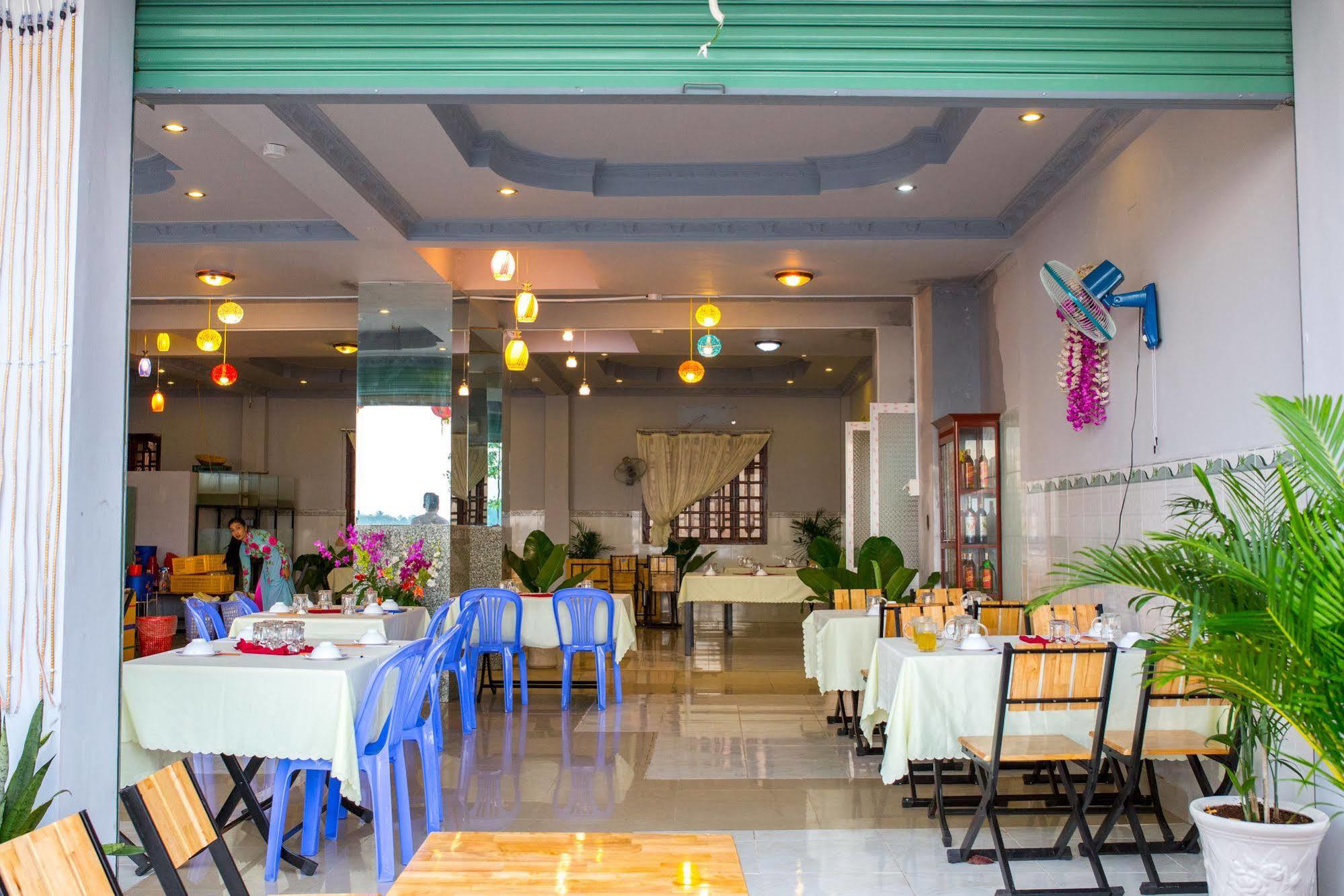 Rang Dong Hotel My Tho Bagian luar foto