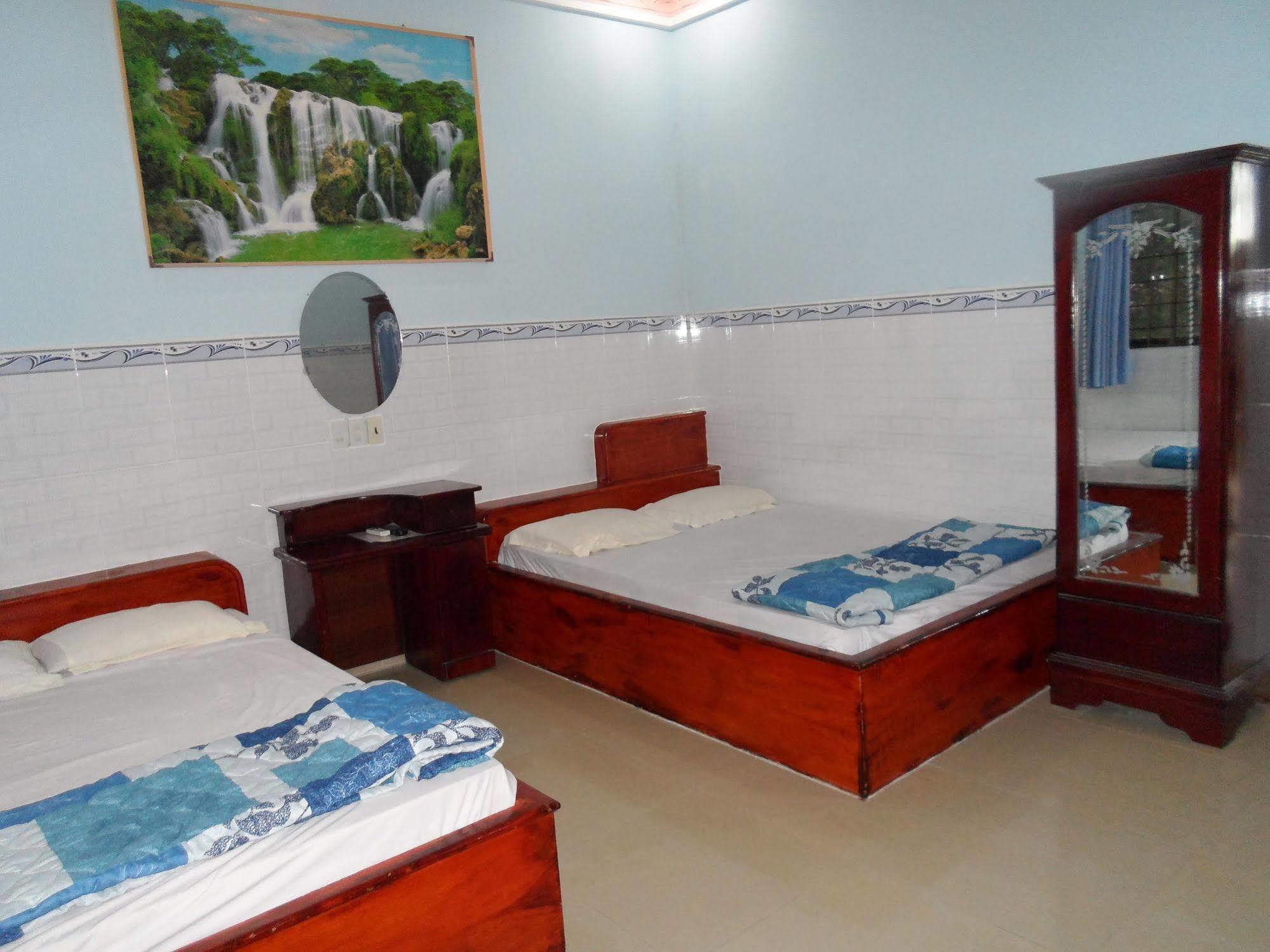 Rang Dong Hotel My Tho Bagian luar foto