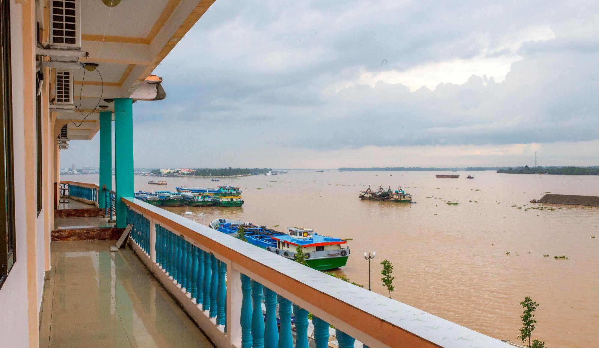 Rang Dong Hotel My Tho Bagian luar foto