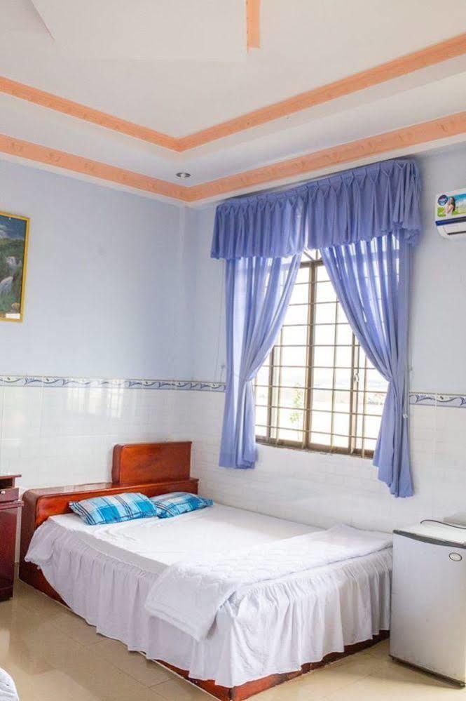 Rang Dong Hotel My Tho Bagian luar foto