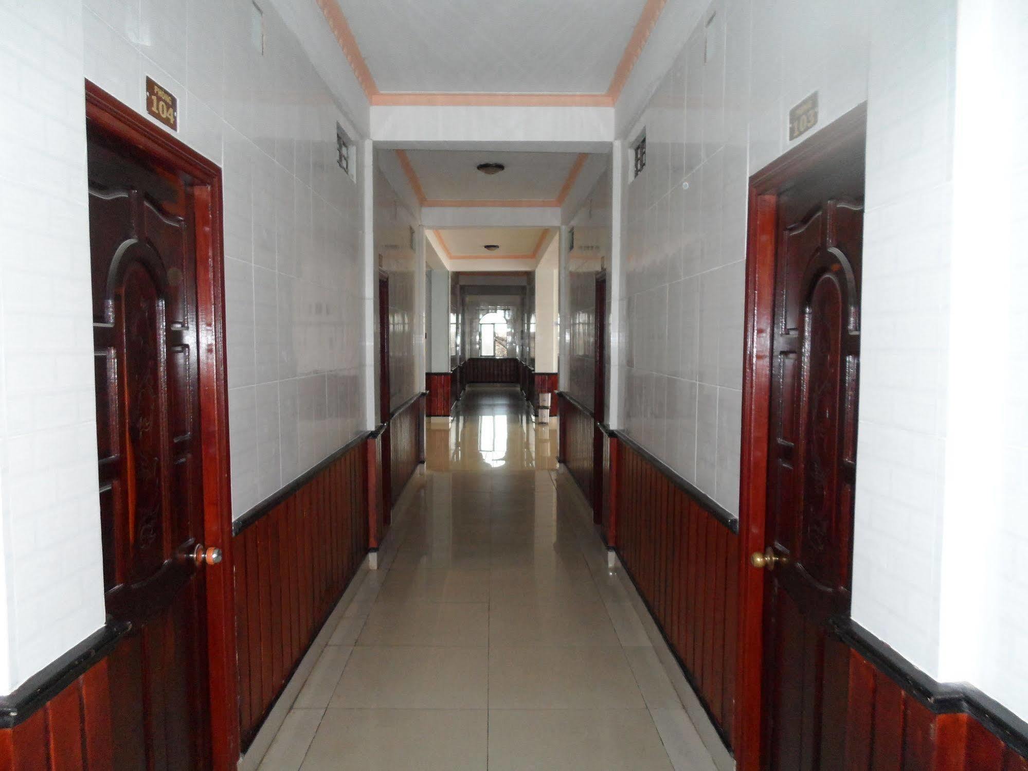 Rang Dong Hotel My Tho Bagian luar foto