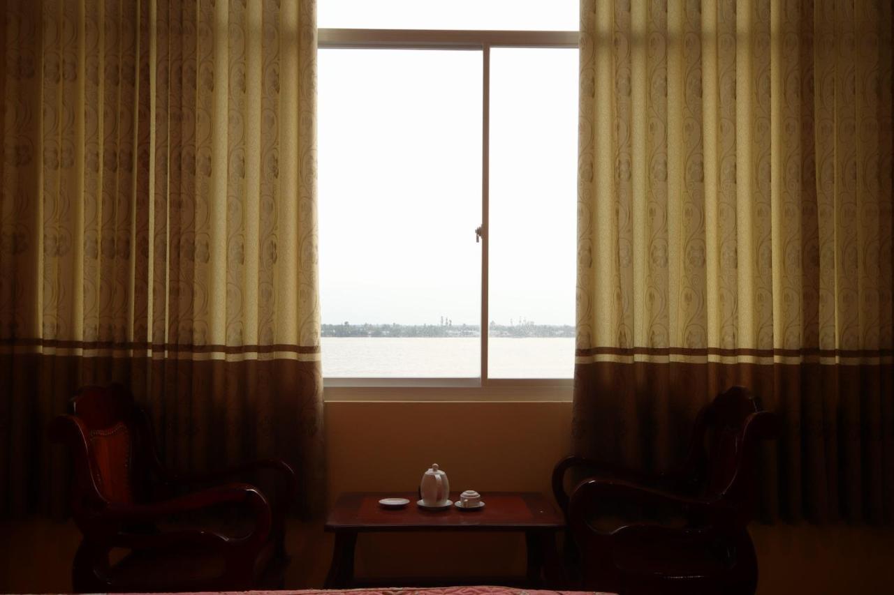 Rang Dong Hotel My Tho Bagian luar foto
